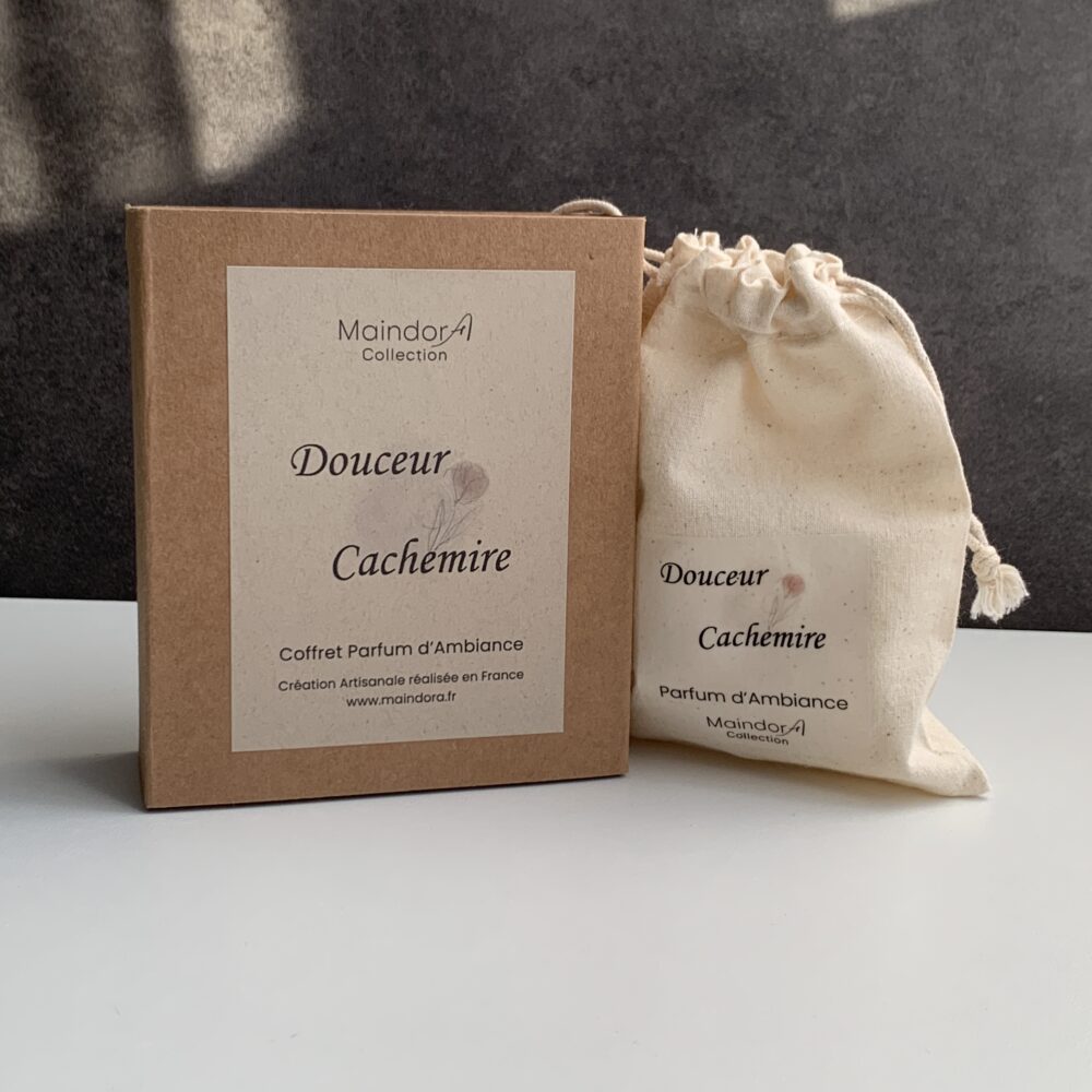 MaindorA-Coffret diffuseur auto et petits espaces intérieurs avec pochon coton pour le parfum Douceur Cachemire