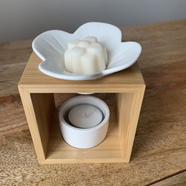 MaindorA-Brûle-parfum OXALIS et son fondant de cire parfumée fleur d'oranger